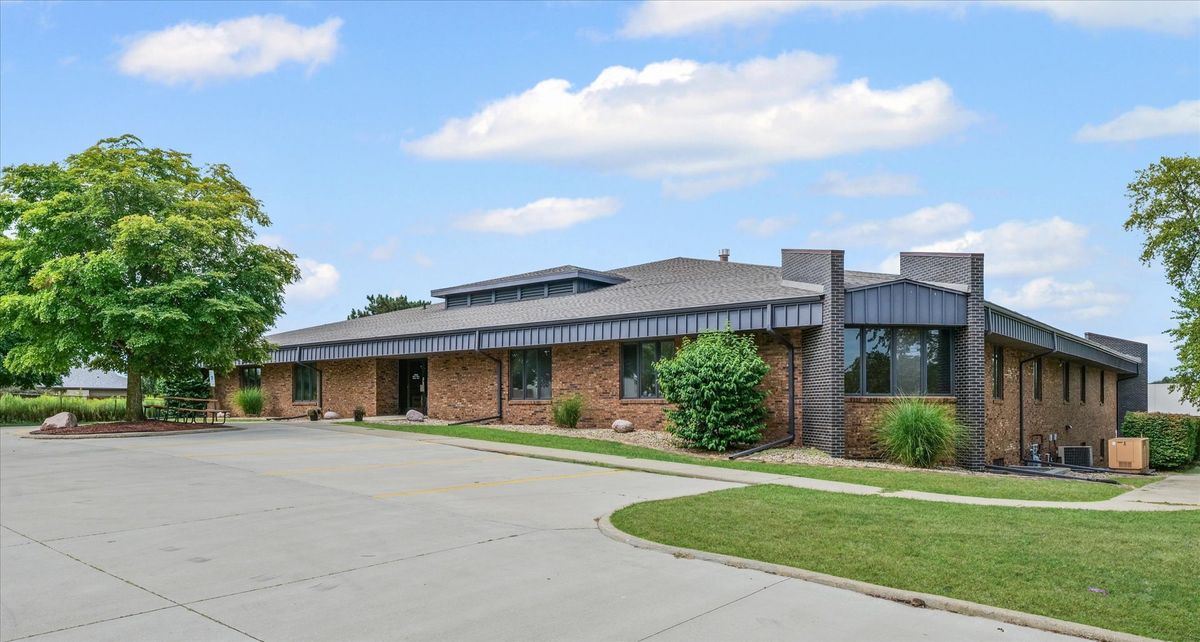 2101 Park Court, Champaign, IL 61821