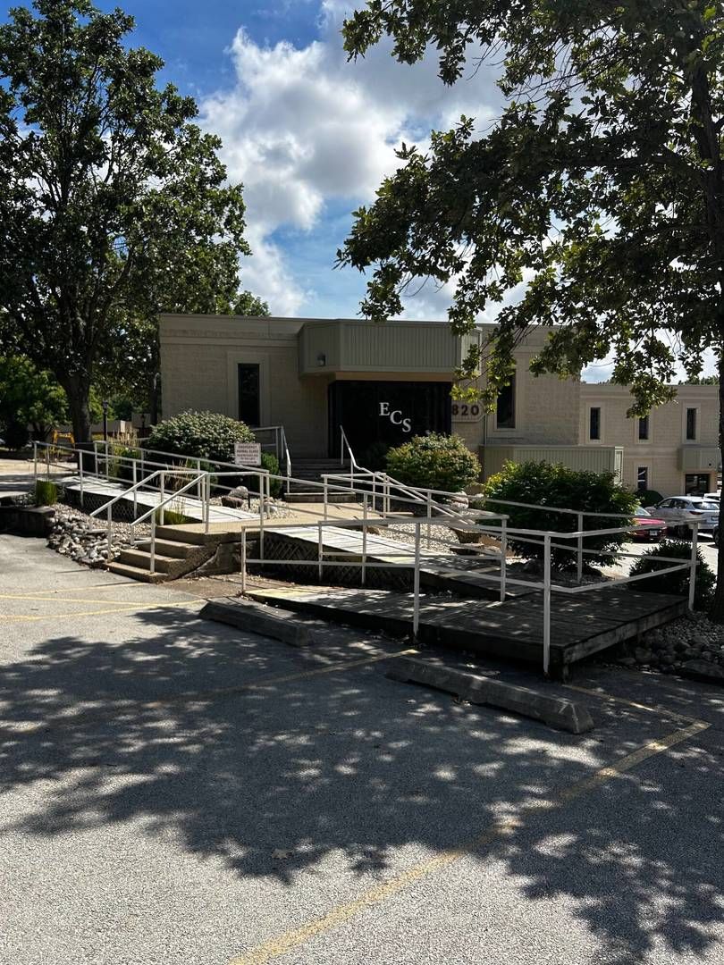 1820 Sterling Avenue, Peoria, IL 61604