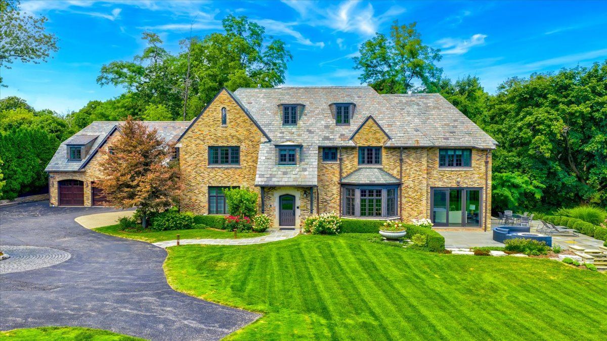 117 Belle Avenue — Highland Park, IL 60035