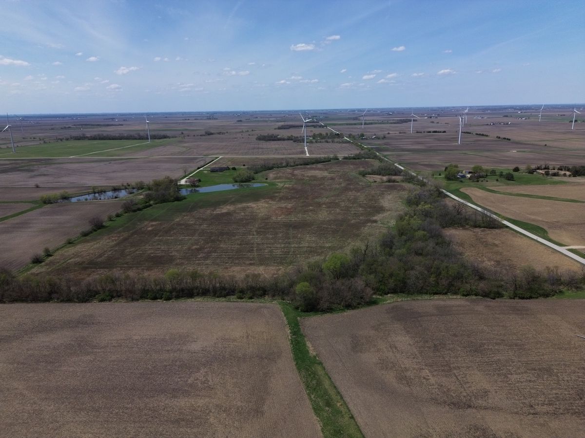 1976 E 24th Road, Ransom, IL 60470
