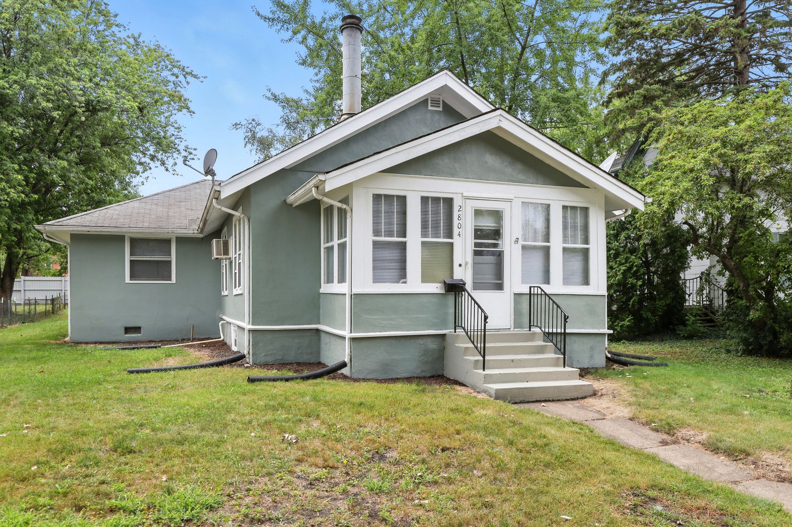 2804 Elim Avenue — Zion, IL 60099
