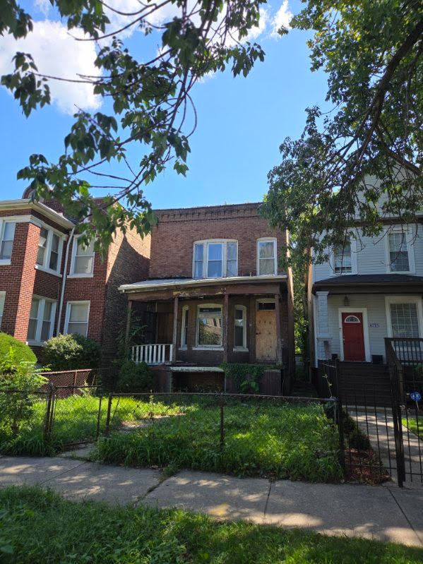 6711 S UNION Avenue — Chicago, IL 60621