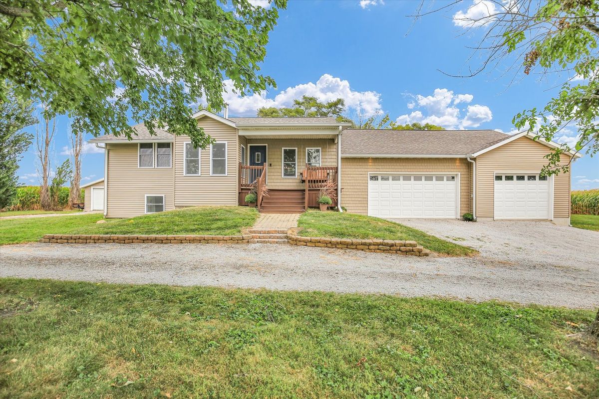 730 County Road 750, Tuscola, IL 61953