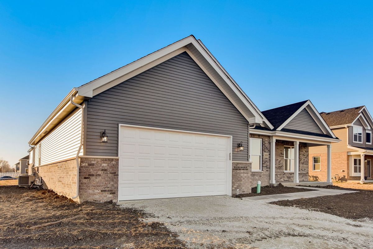 20777 Elwood Street, Lynwood, IL 60411