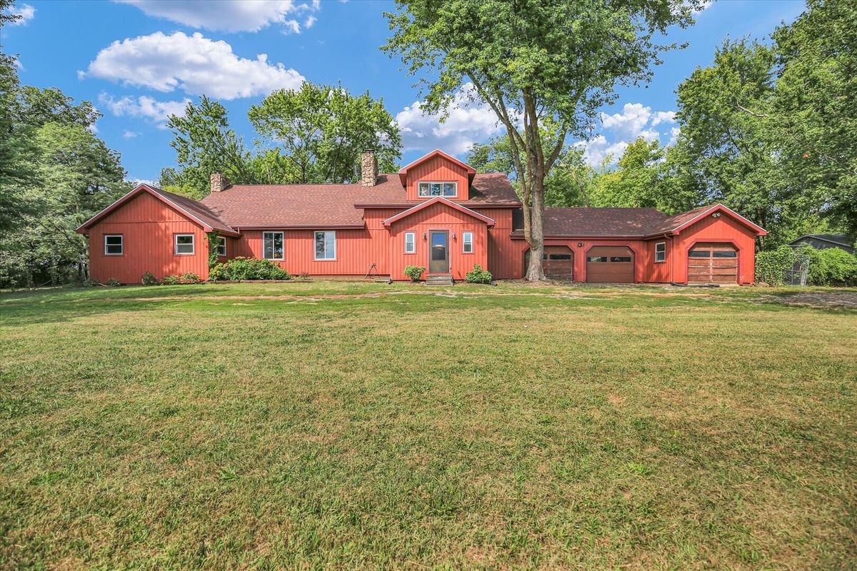 2303 County Road 1100 E, Champaign, IL 61822