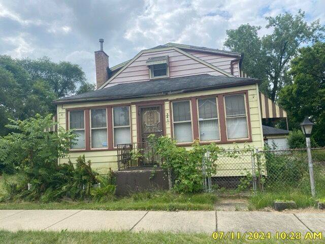 3415 W 136th Place — Robbins, IL 60472