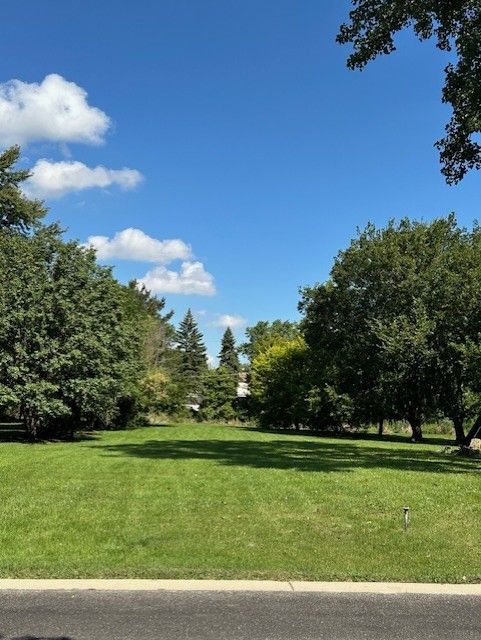 17W456 Karban Road — Oakbrook Terrace, IL 60181