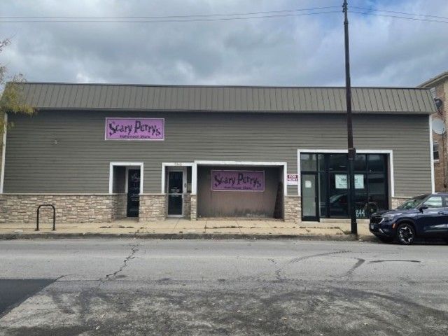 5844-5848 W MONTROSE Avenue — Chicago, IL 60634