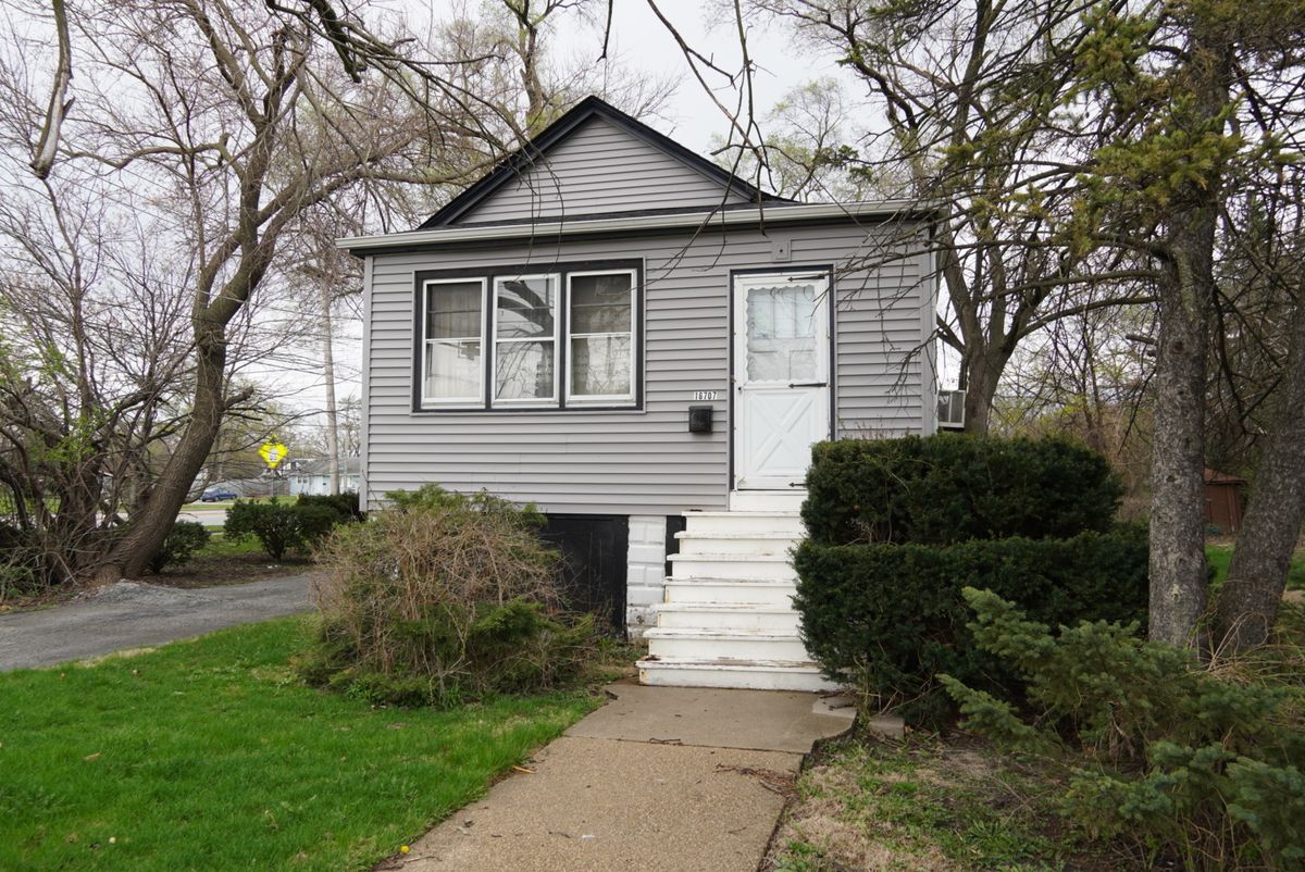 16707 Dixie Highway, Hazel Crest, IL 60429