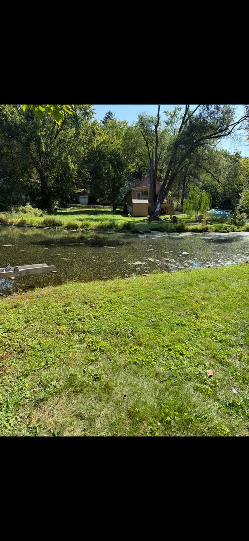 35 Medinah Avenue, Fox Lake, IL 60020