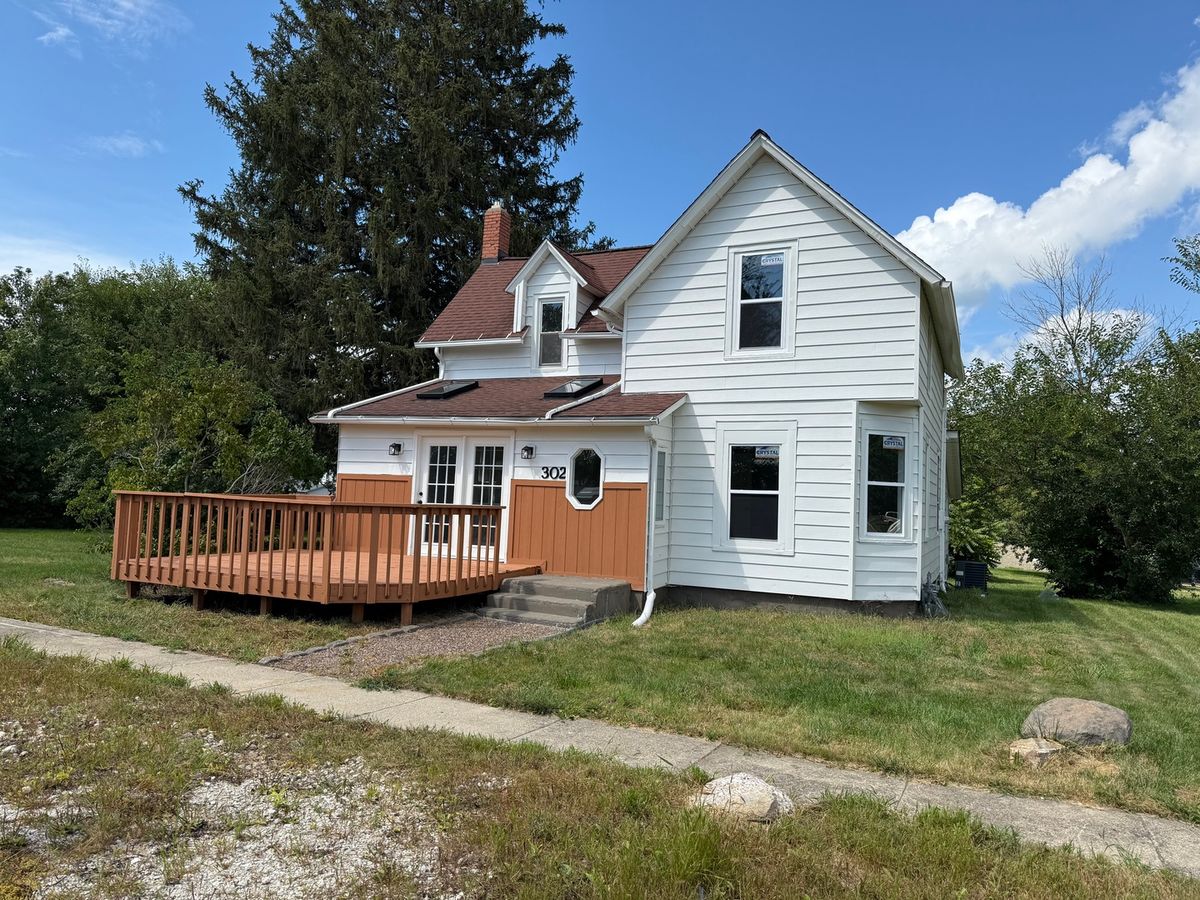 302 W Cook Street, Sheffield, IL 61361