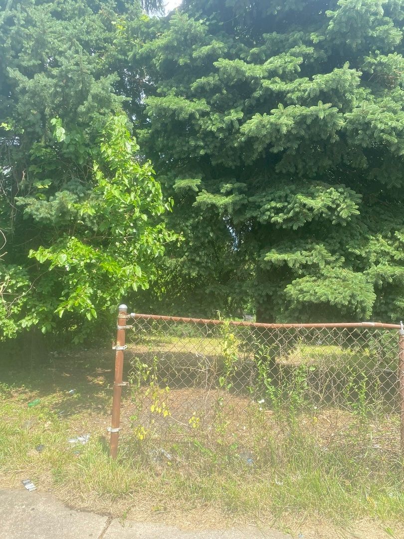 11611 Michigan Avenue, Chicago, IL 60628