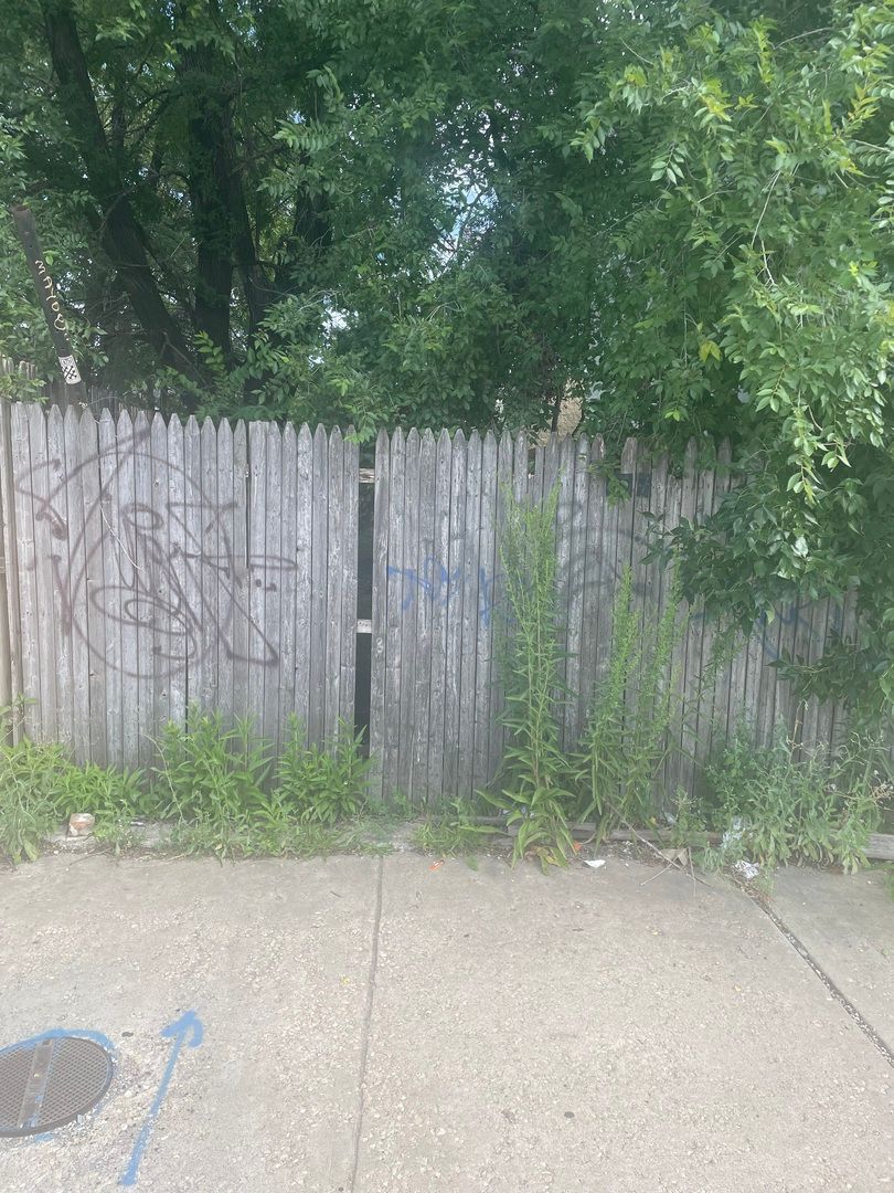 457 N Western Avenue — Chicago, IL 60612