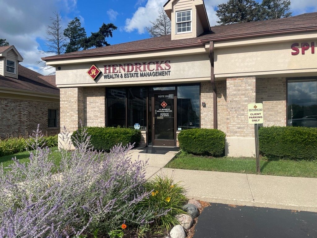 650 Spring Hill Ring Road, West Dundee, IL 60118