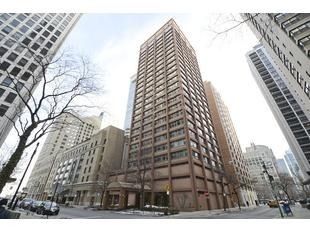 247 Chestnut Street, Chicago, IL 60611