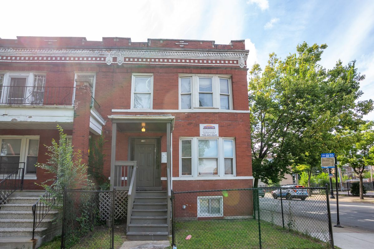 7100 Prairie Avenue, Chicago, IL 60619