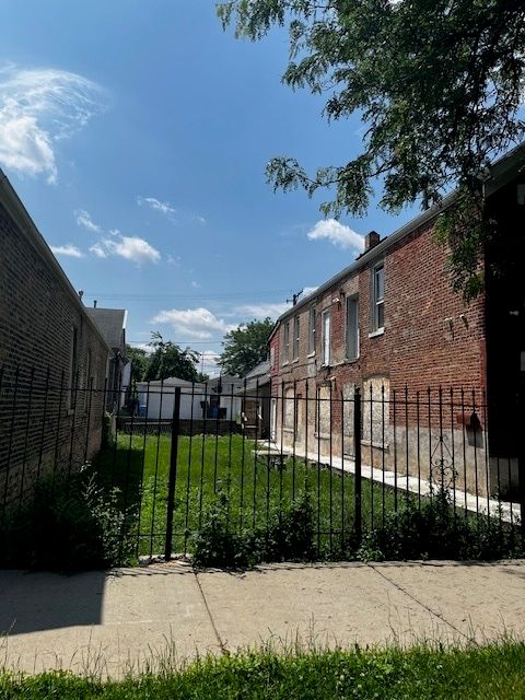 2909 W 25th Street — Chicago, IL 60623