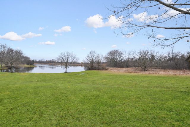 13 Pacer Trail — South Barrington, IL 60010