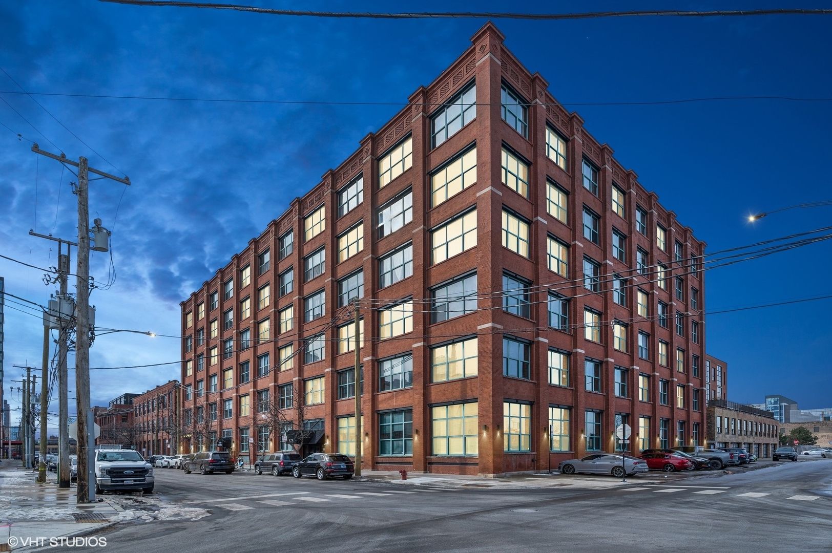 312 N May Street #102 — Chicago, IL 60607