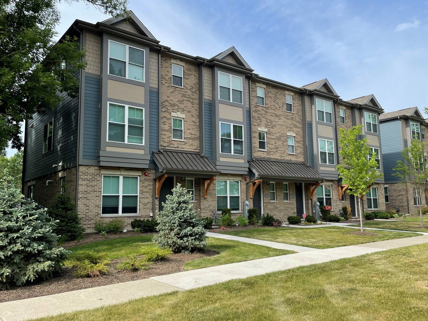601 Broadway Street — Libertyville, IL 60048
