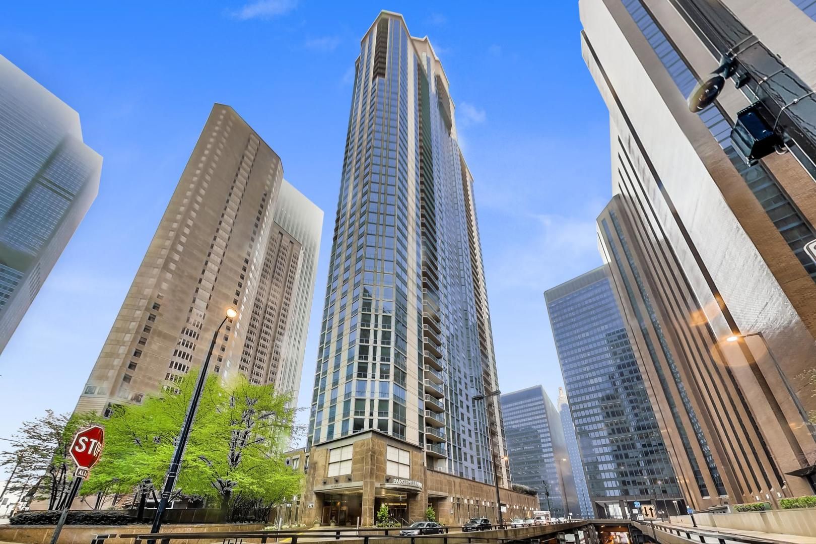 222 N Columbus Drive #3401 — Chicago, IL 60601
