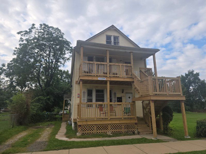 615 Frances Street, Phoenix, IL 60426