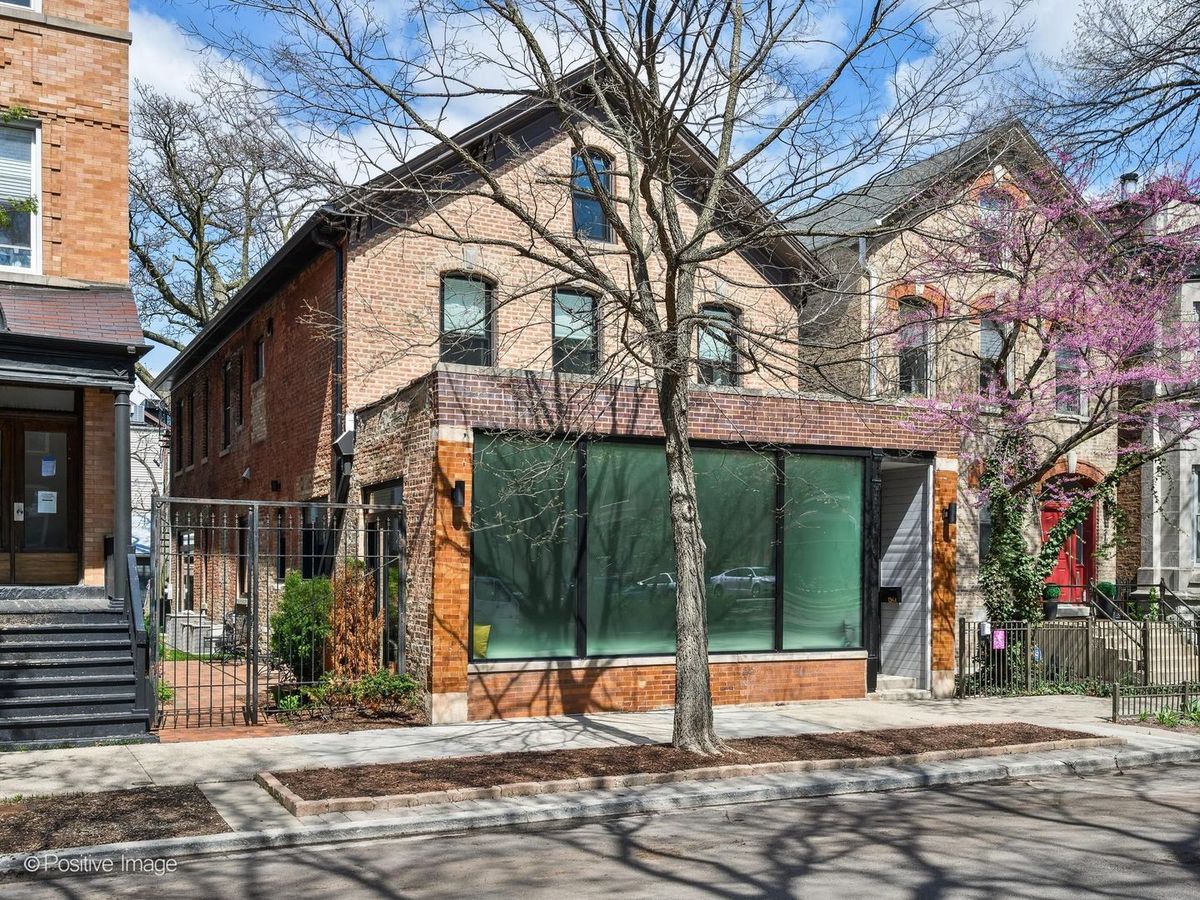 1364 Wolcott Avenue, Chicago, IL 60622