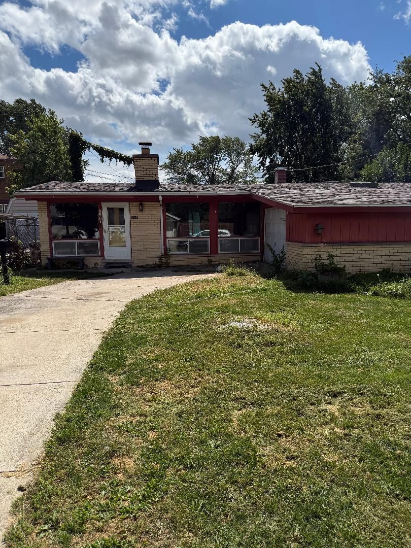 5555 W 90th Street — Oak Lawn, IL 60453
