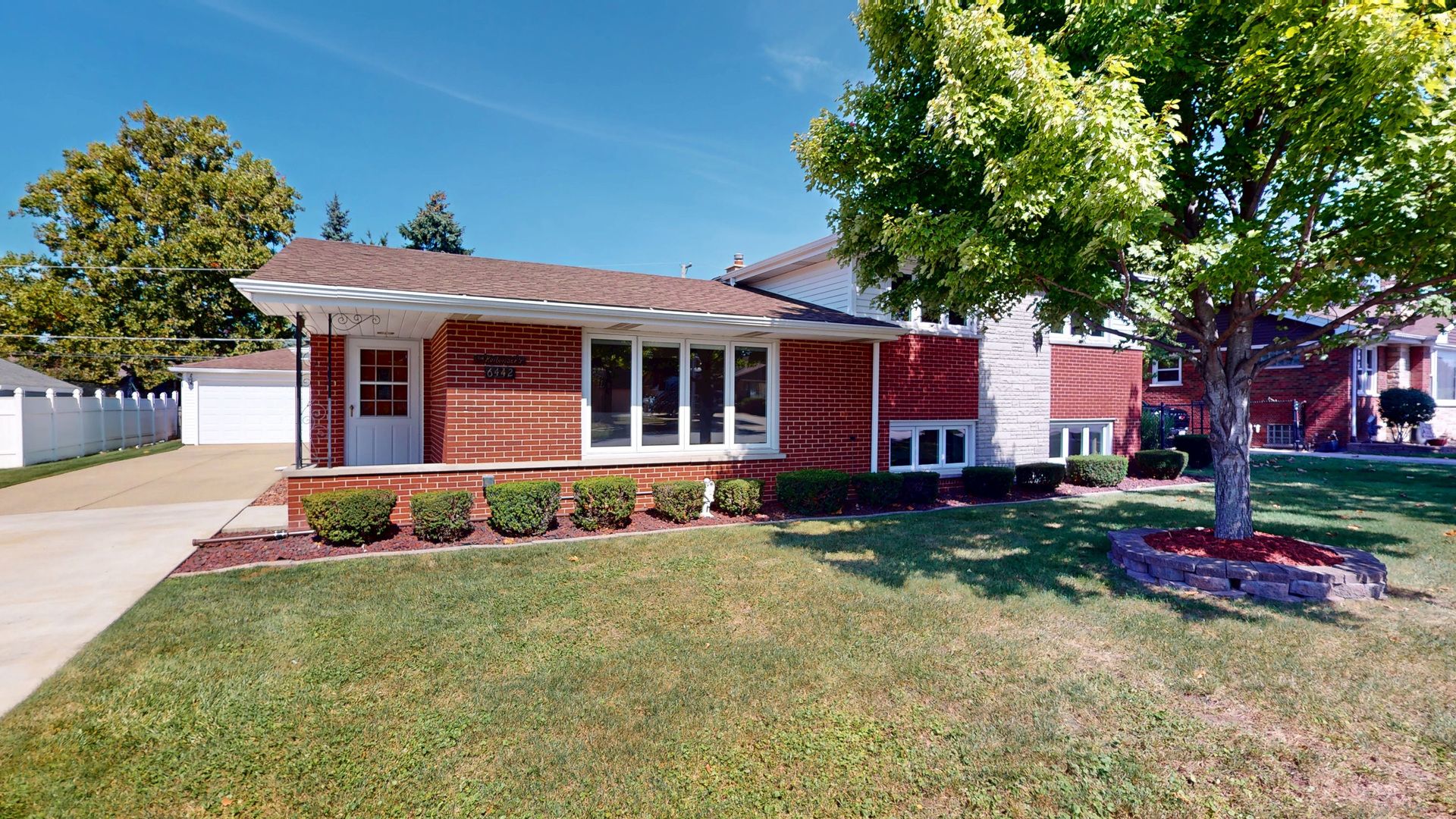 6442 W 88th Street — Oak Lawn, IL 60453