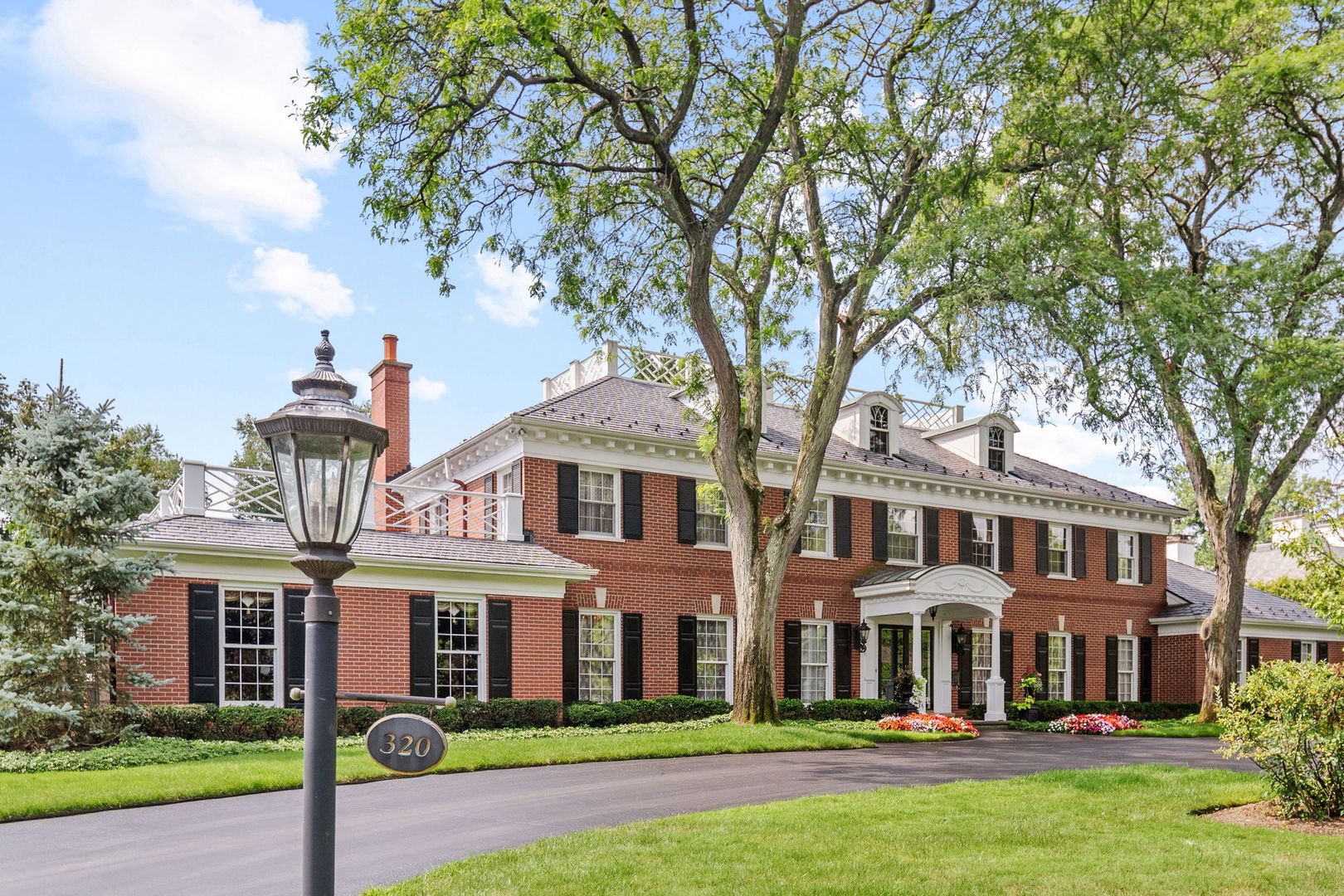 320 Woodley Road — Winnetka, IL 60093