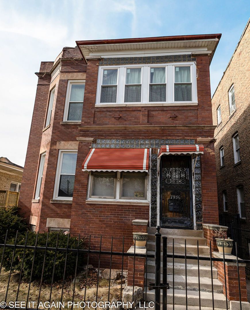 7930 S Luella Avenue — Chicago, IL 60617