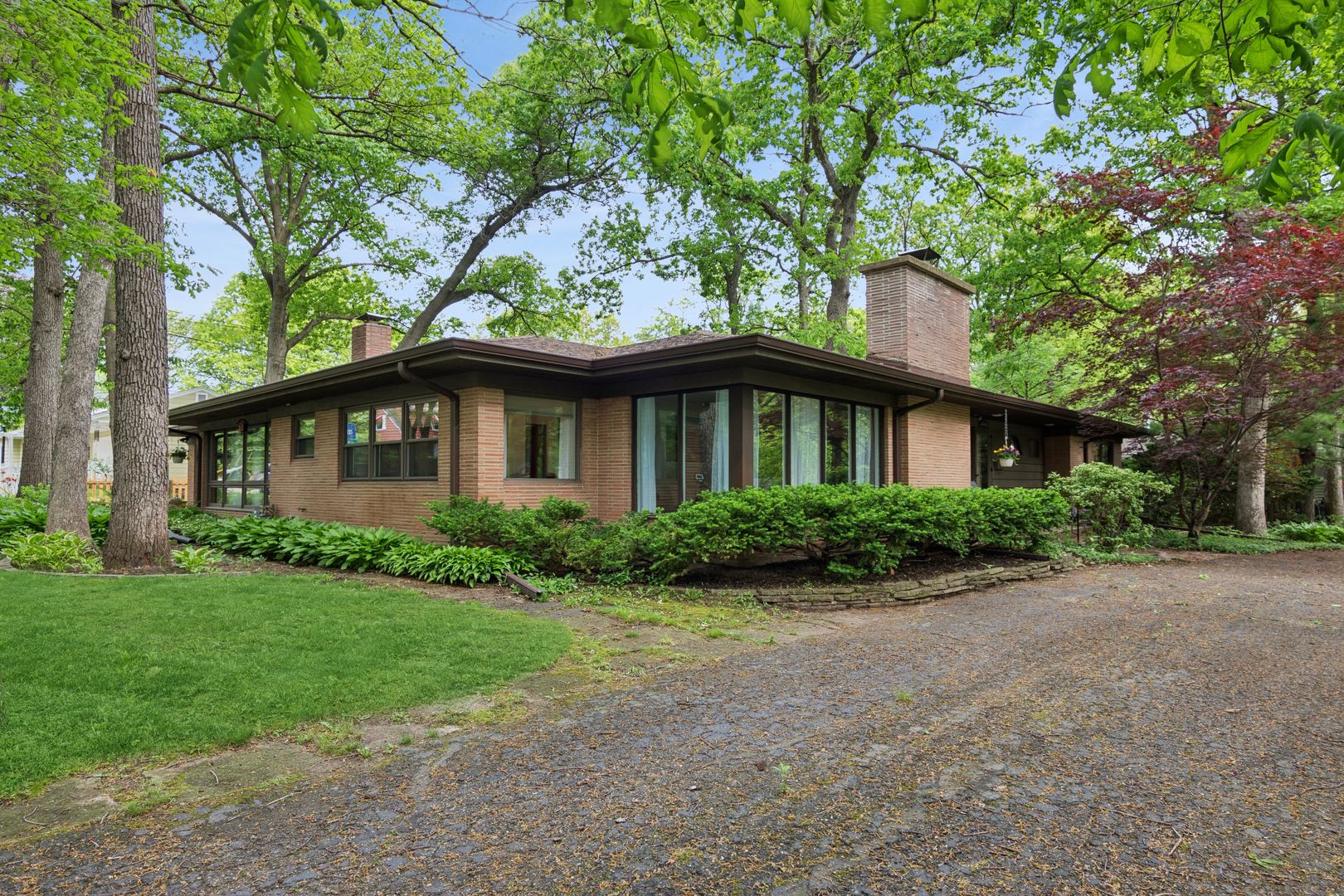 1606 Roncevalles Avenue — Rockford, IL 61107
