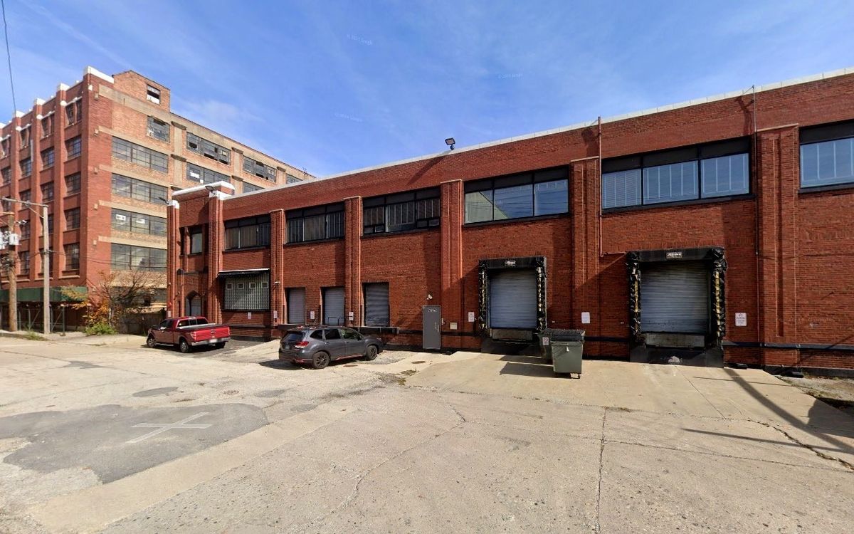 3931 Leavitt Street, Chicago, IL 60609