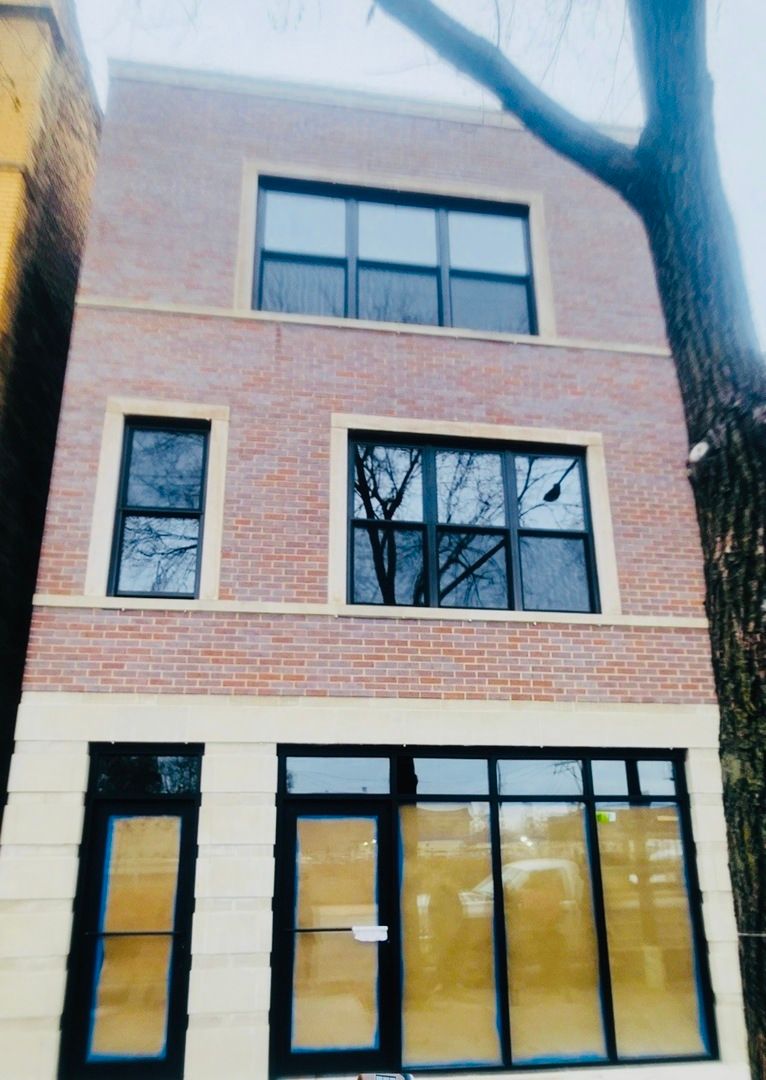 2157 N Western Avenue #1 — Chicago, IL 60647