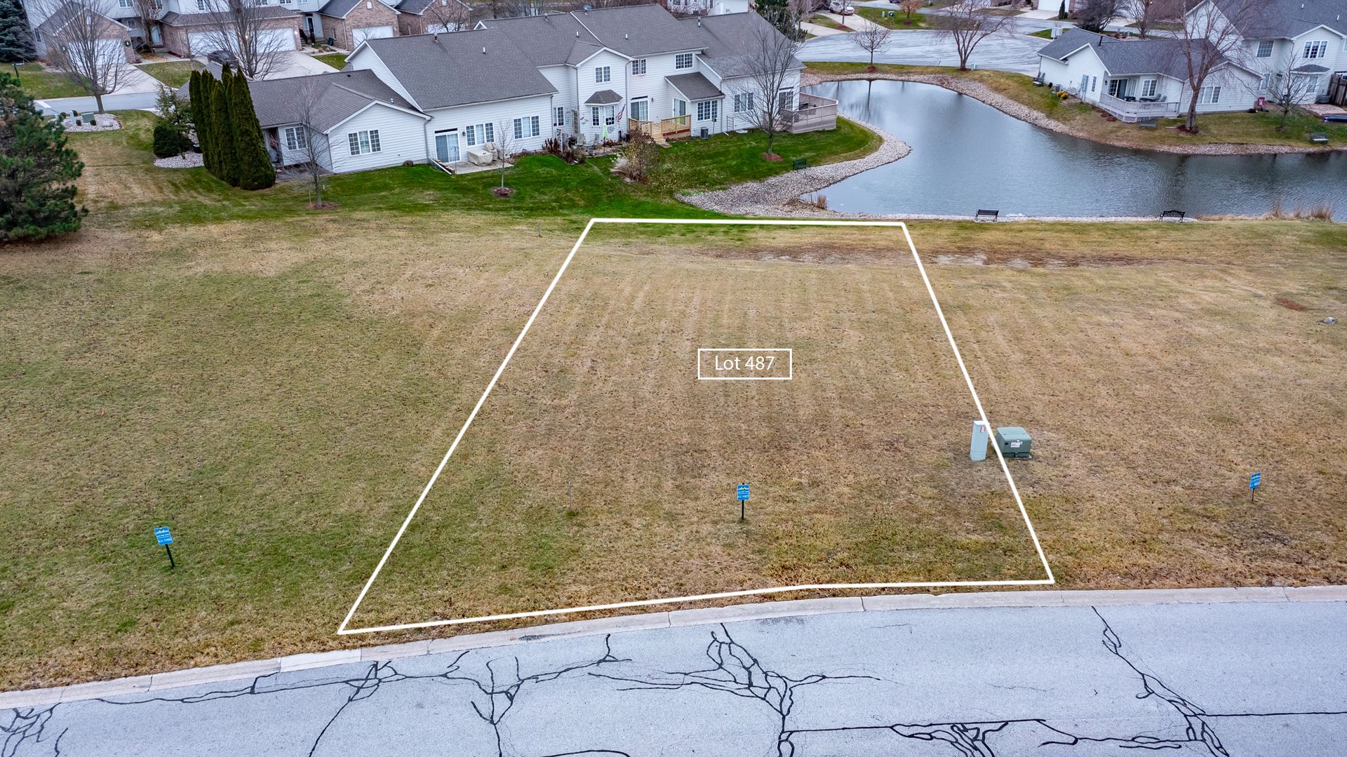 10470 Doubletree Drive S — Winfield, IN 46307