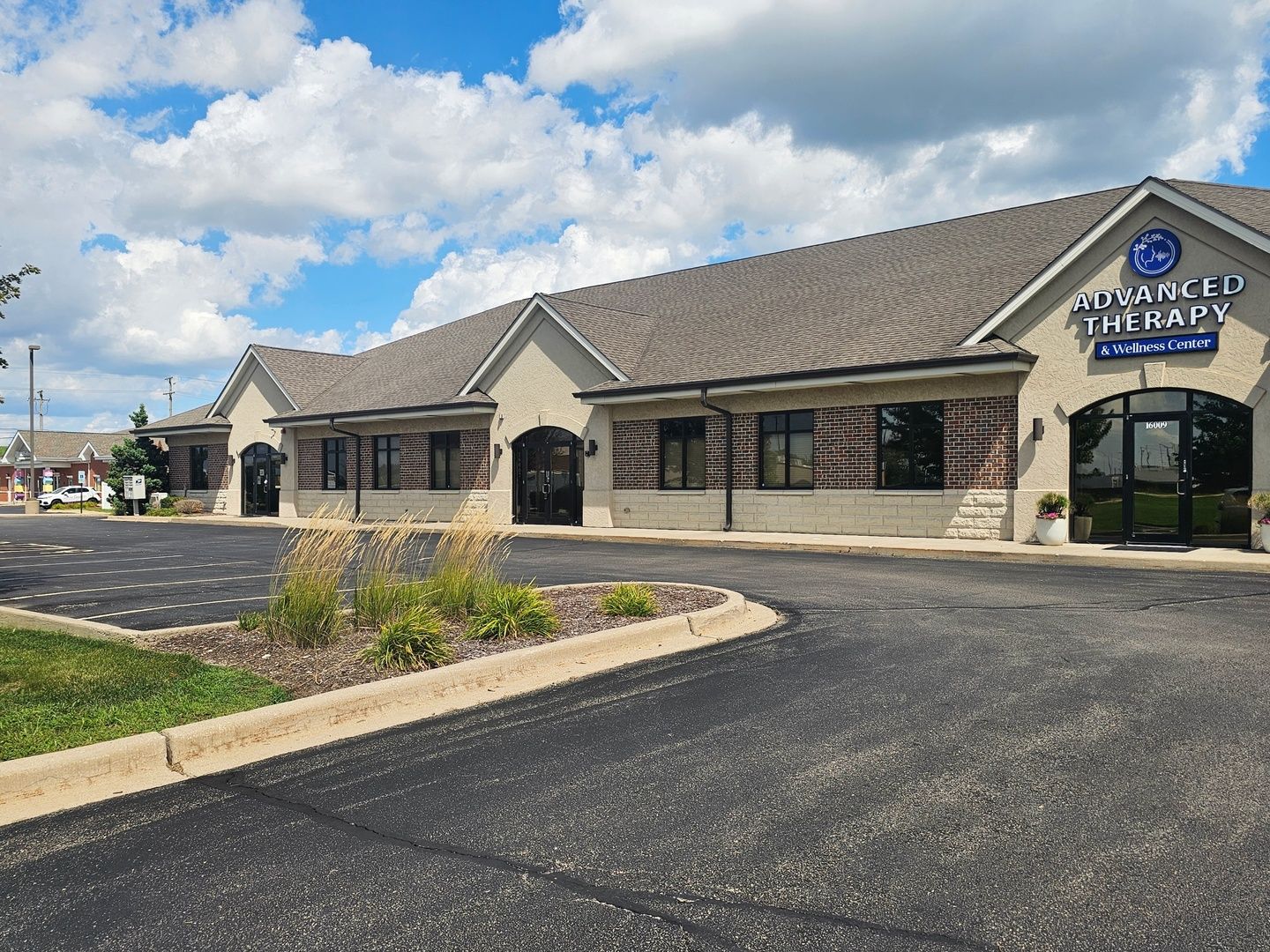 16007 Executive Drive — Crest Hill, IL 60403