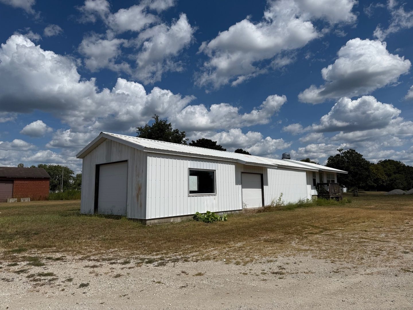 18 Broadway Street — Herrick, IL 62431