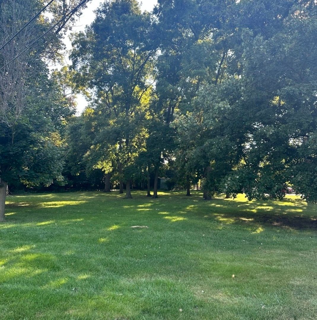 130 CRAB APPLE Lane — Oak Brook, IL 60523