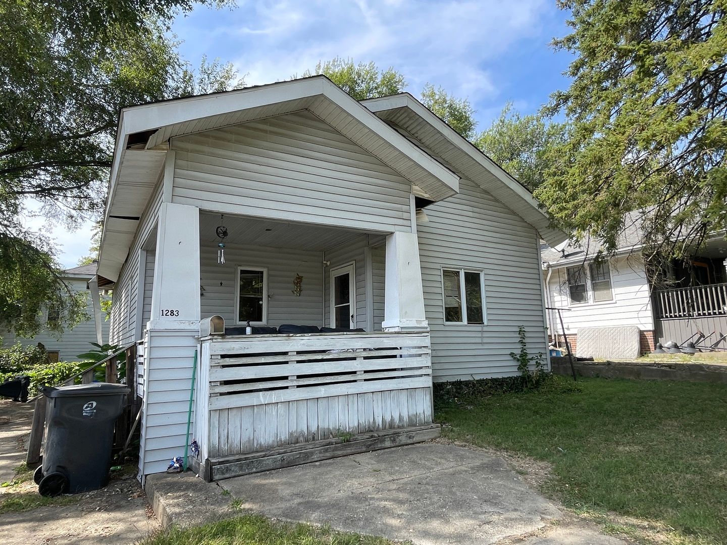 1283 S Illinois Street — Decatur, IL 62521