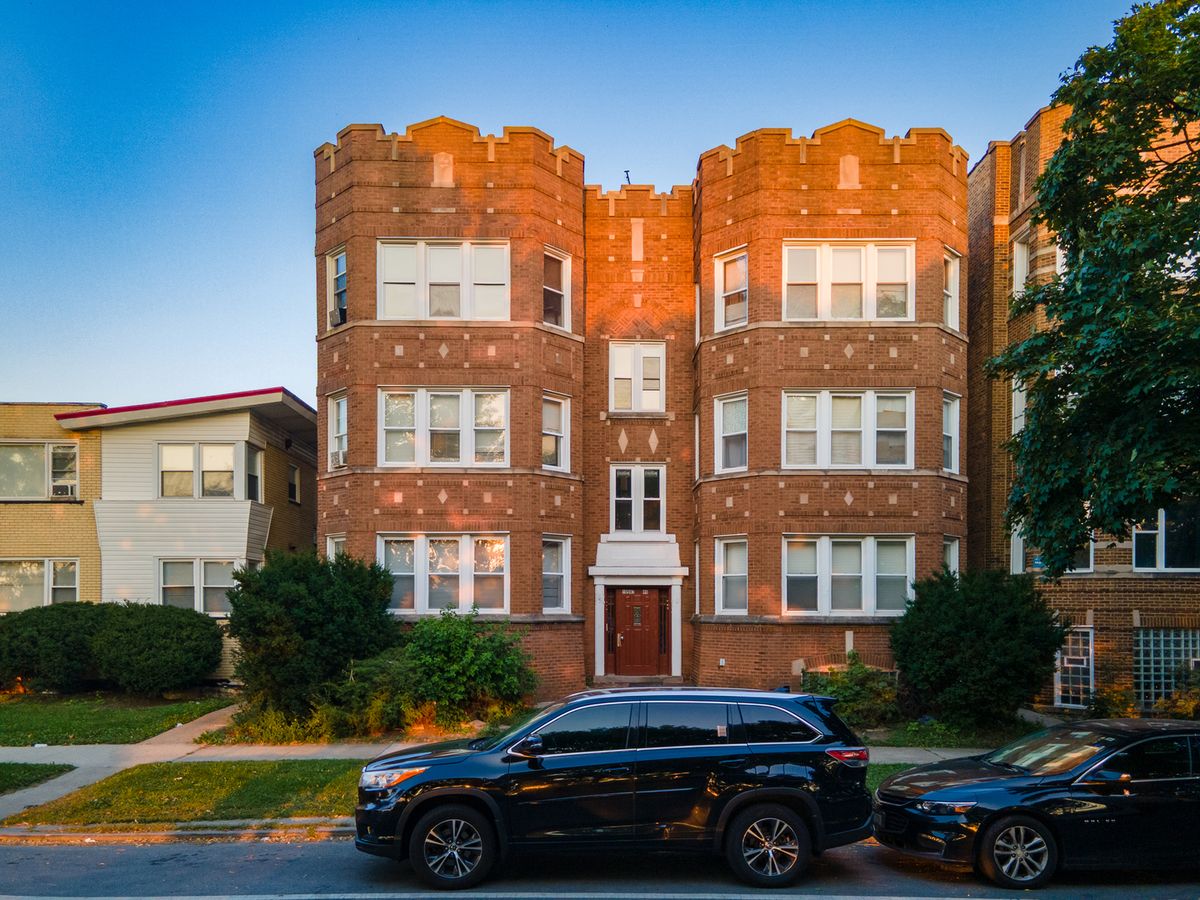 10947 King Drive, Chicago, IL 60628