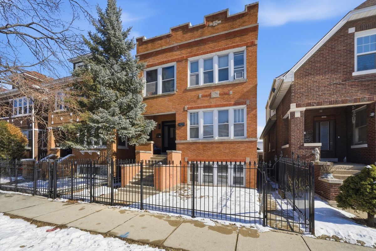 1621 50th Court, Cicero, IL 60804