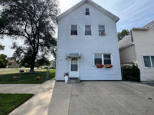 207 155th Street, Calumet City, IL 60409