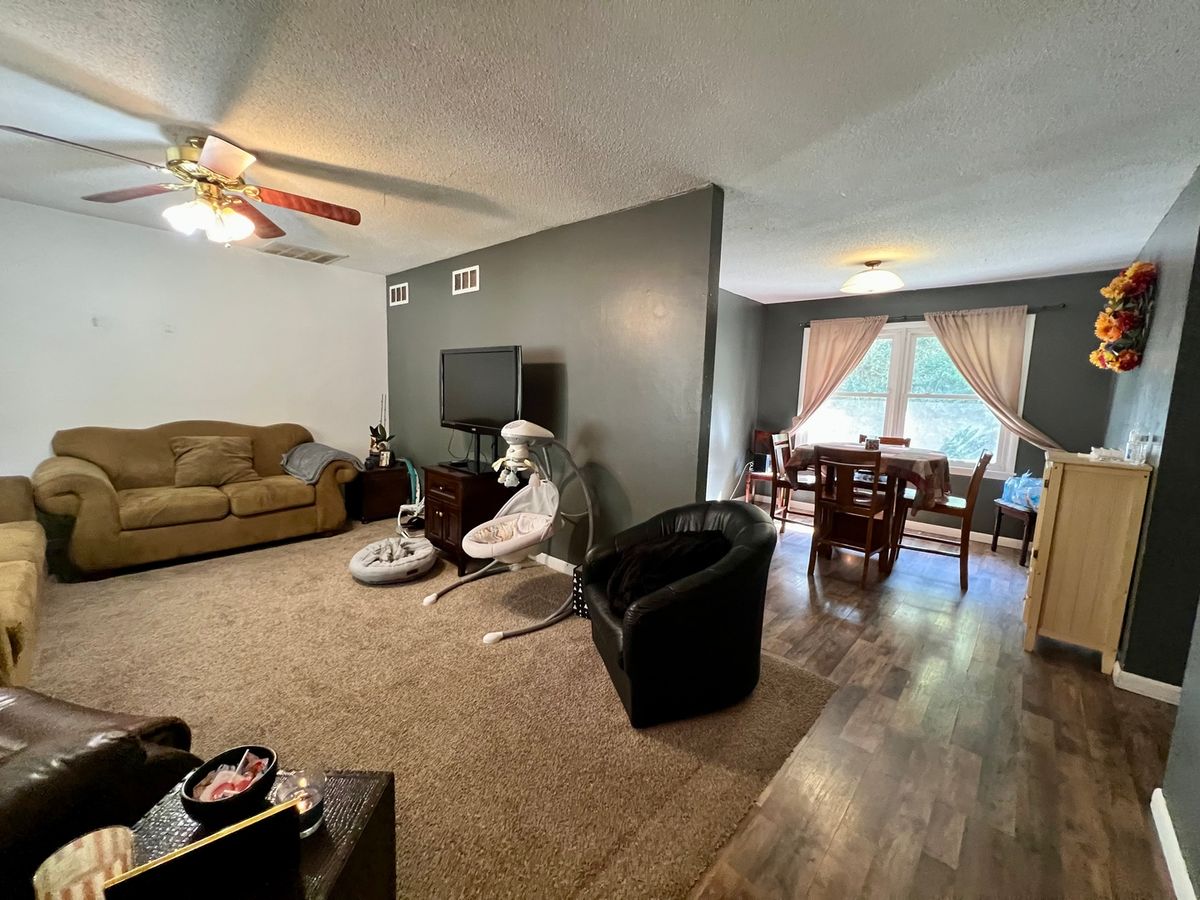 111 Magnolia Drive, Villa Grove, IL 61956