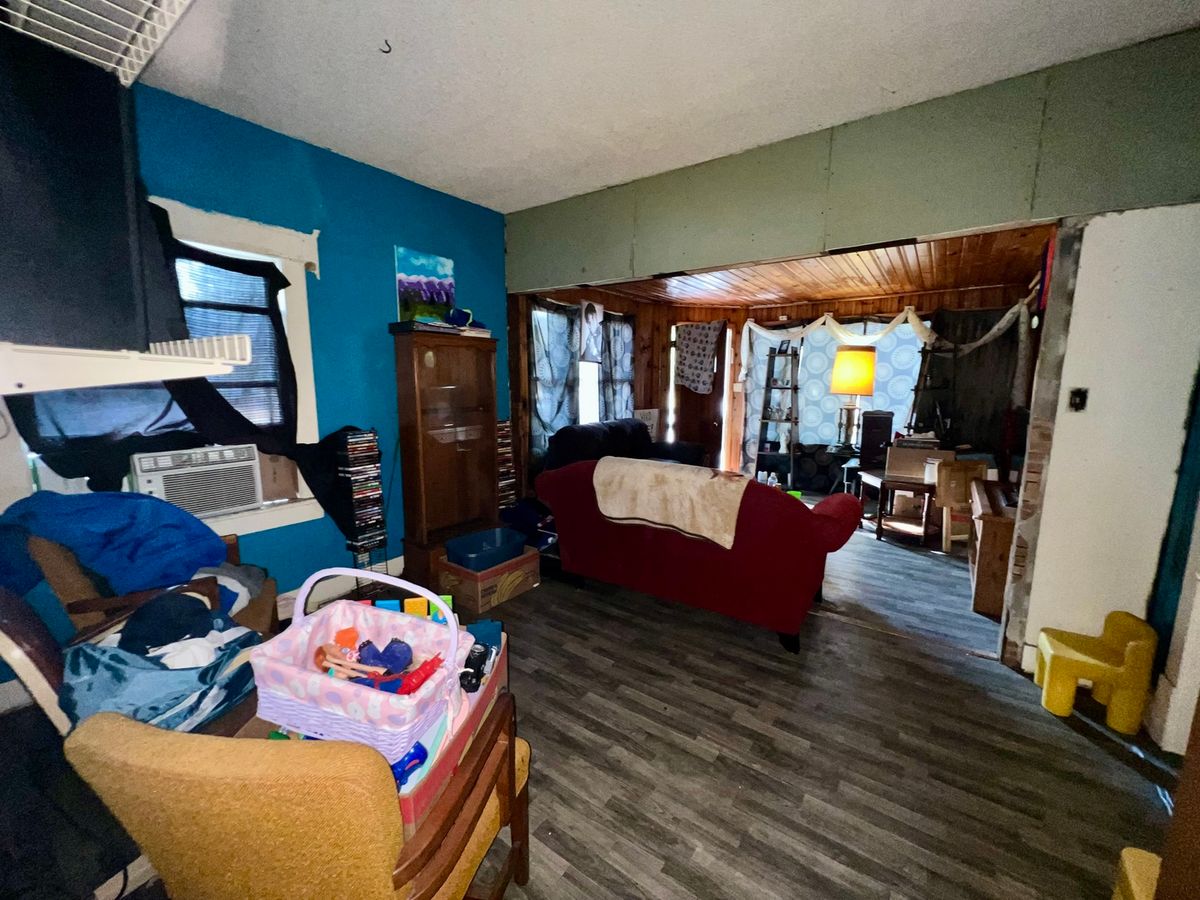 514 W Harrison Street, Villa Grove, IL 61956