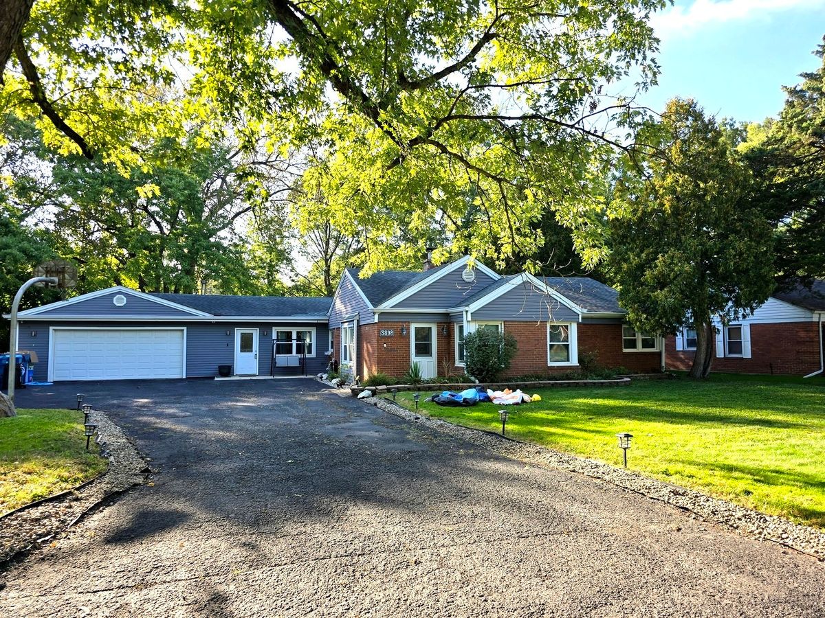 3898 Montgomery Drive, Crete, IL 60417