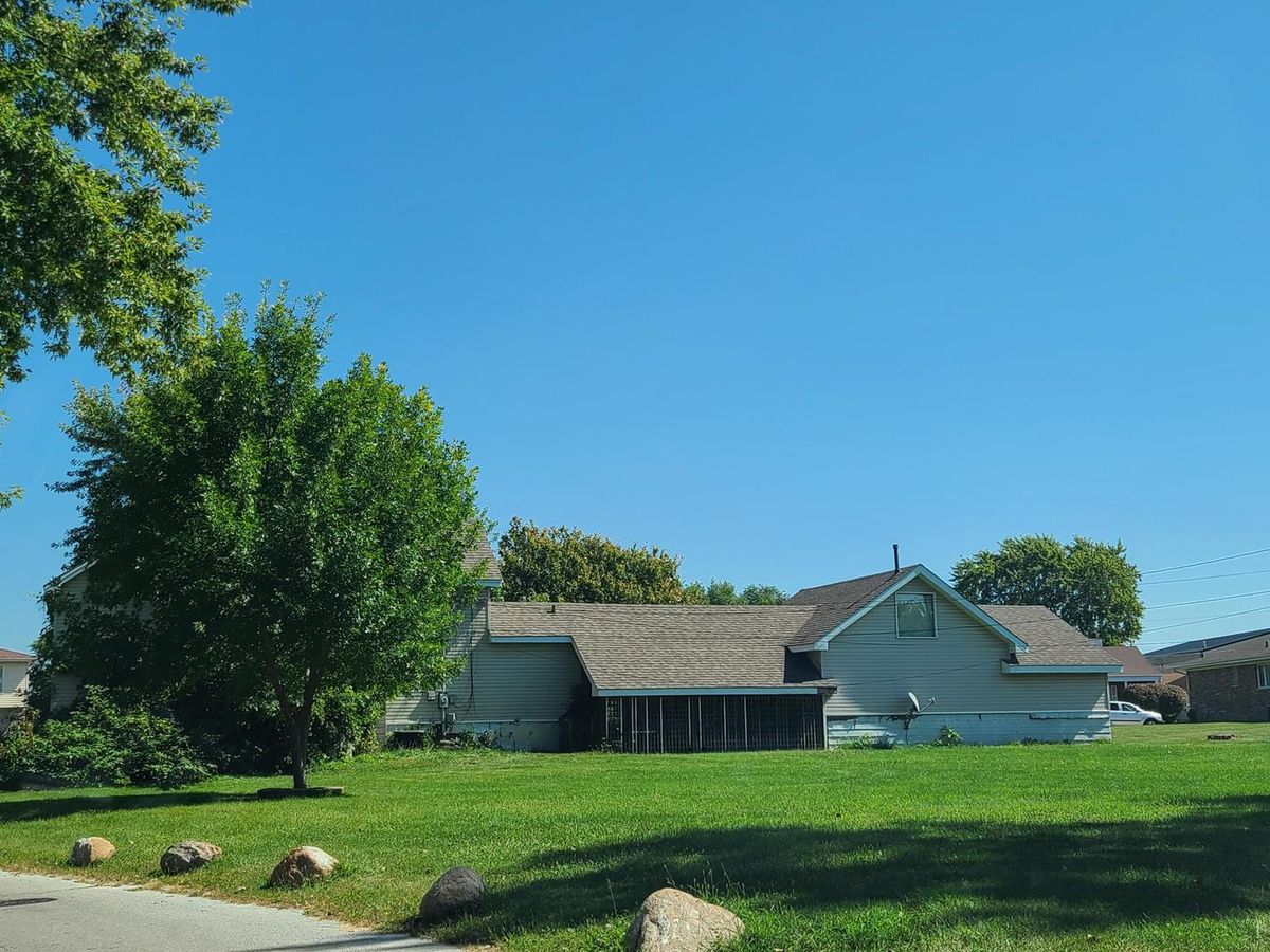 15300 Haney Road, South Holland, IL 60473