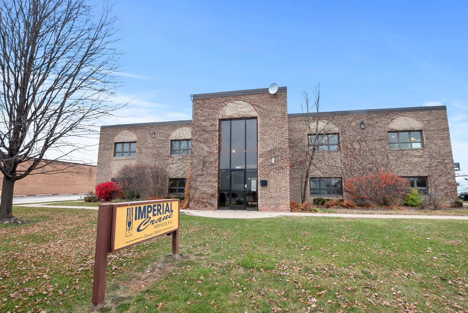 9735 industrial Drive — Bridgeview, IL 60455