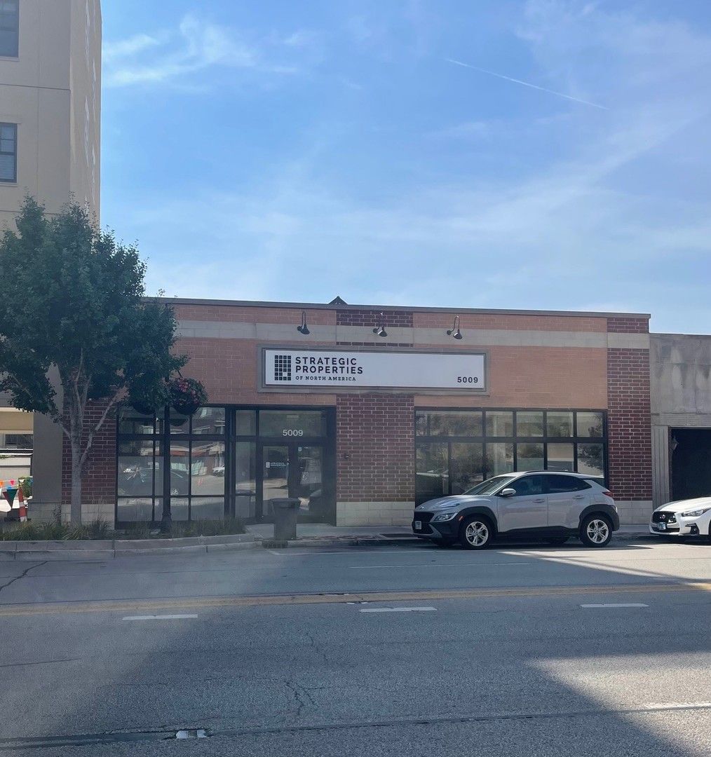 5009 OAKTON Street — Skokie, IL 60077