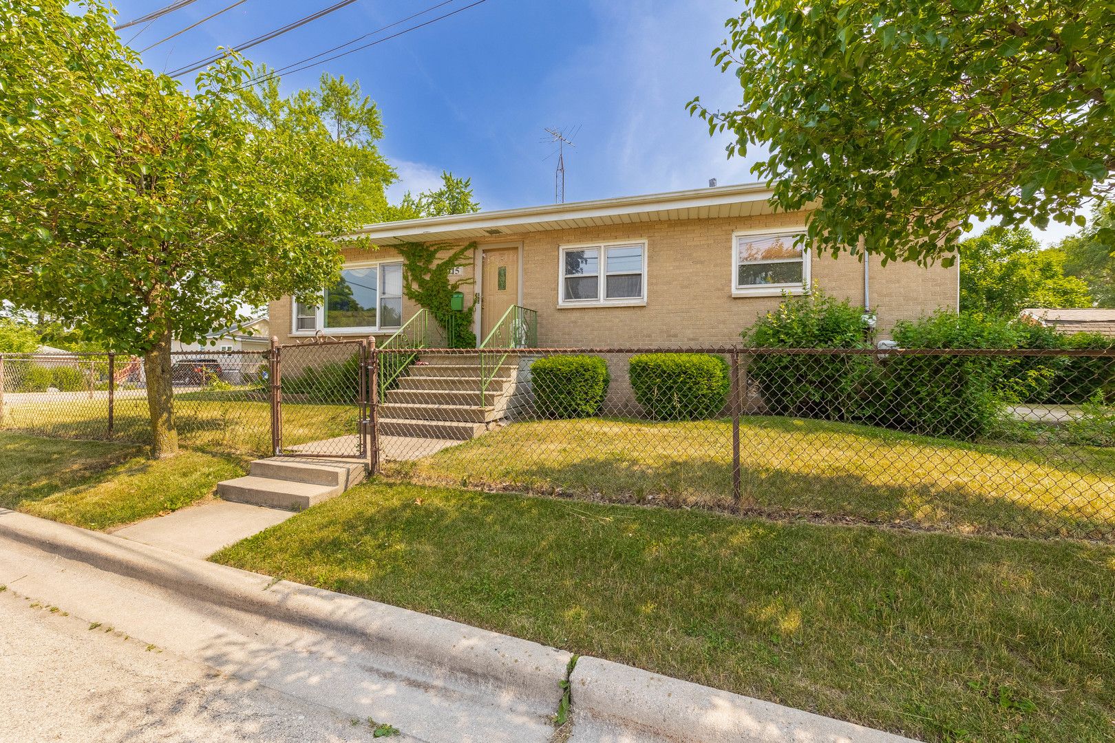 715 Water Street — Joliet, IL 60436