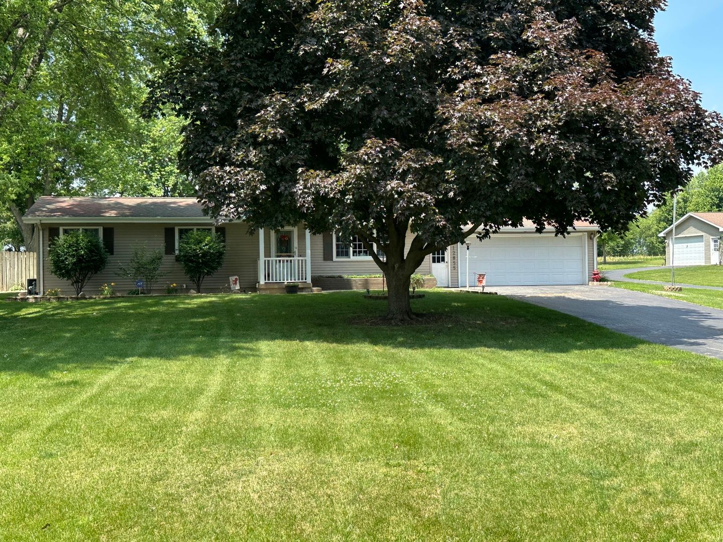 12855 Lawrence Road — Sterling, IL 61081
